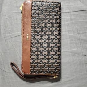 Fossil Jori RFID Zip Clutch Wristlet